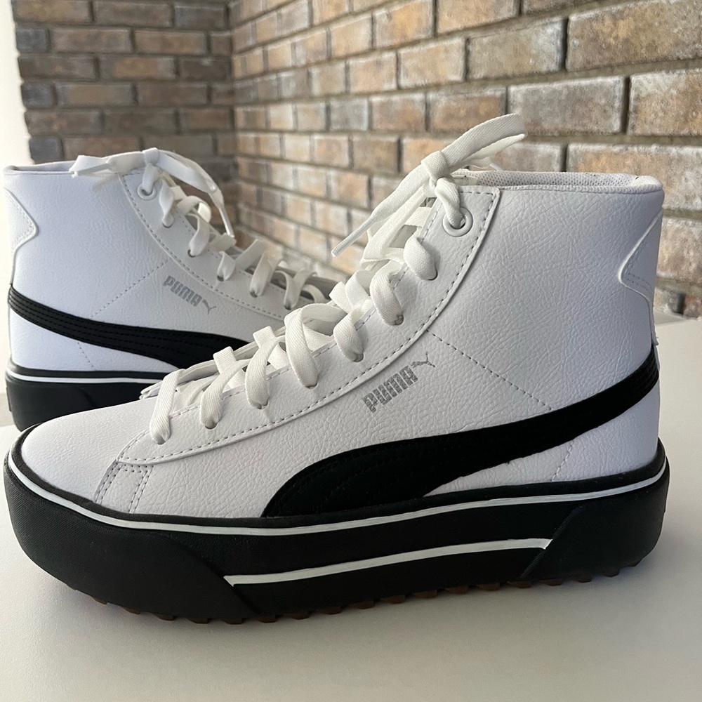 High Top Puma Sneakers Size 8